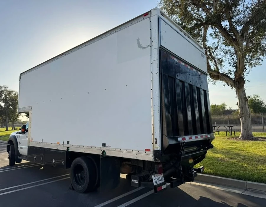 2011-Ford-f550-super-duty