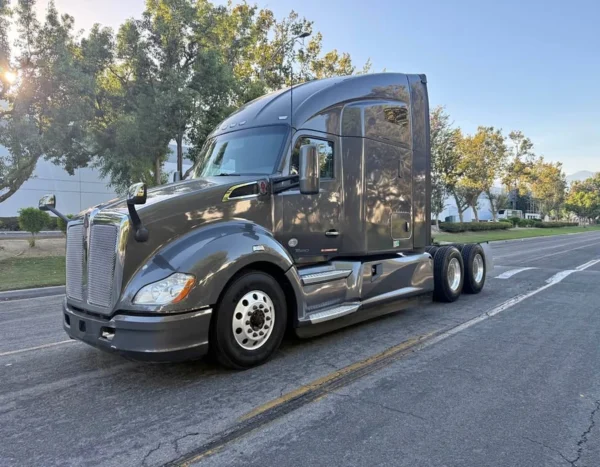 2020-Kenworth-t680
