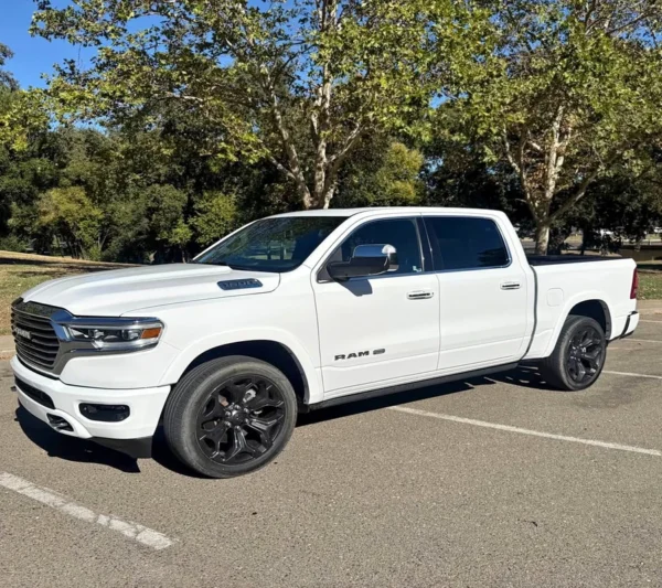 2021-Ram-1500-Laramie-Longhorn-Edition-Pickup