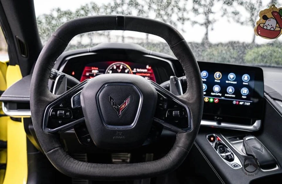 2022-Chevrolet-corvette-Stingray