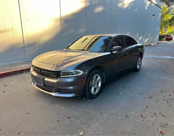 2022-Dodge-charger-SXT-Sedan-4D