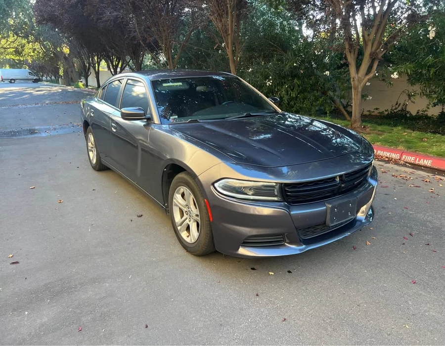 2022-Dodge-charger-SXT-Sedan