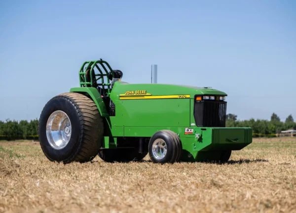 John-Deere-8310-Superfarm