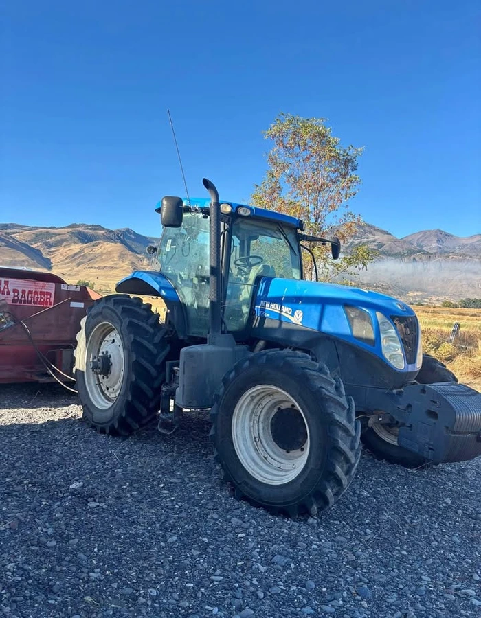 New-holland-T7