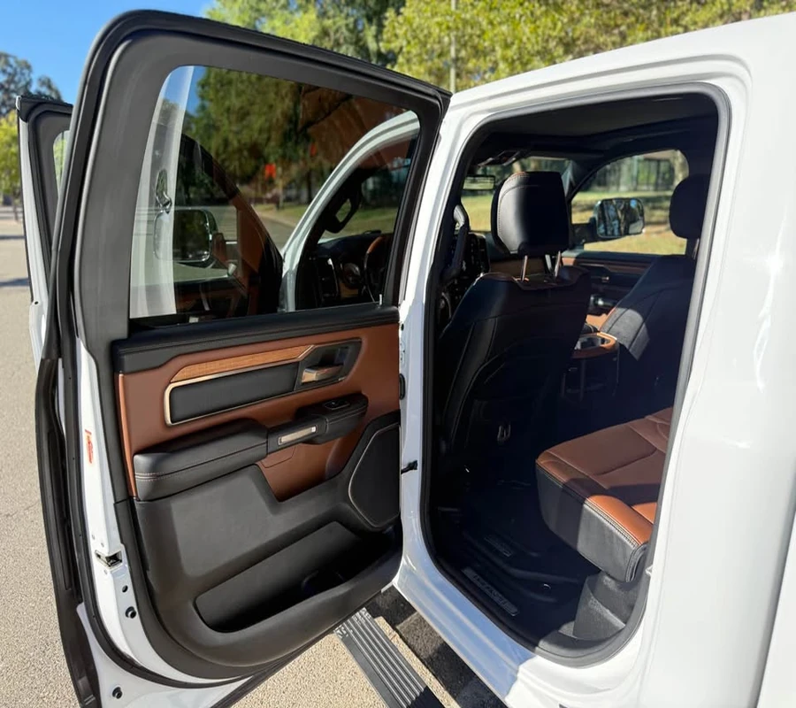 Ram-1500-Laramie-Longhorn