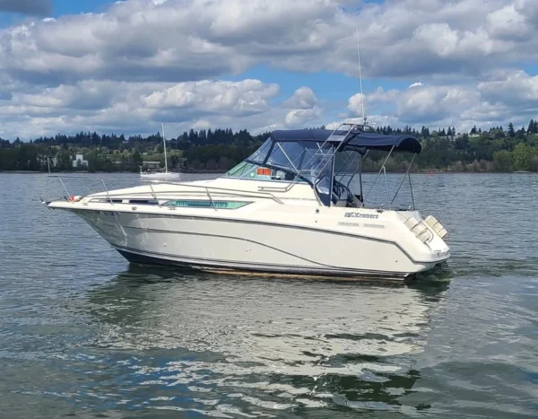 1992-Cruisers-Yachts-rogue-2670