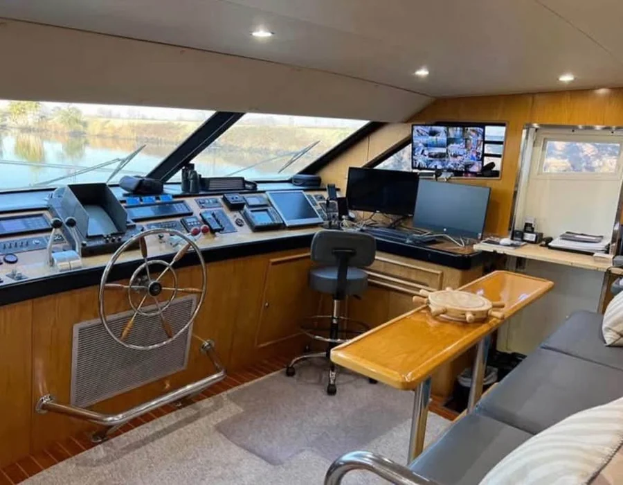 1995-Tarrab-motoryacht-85