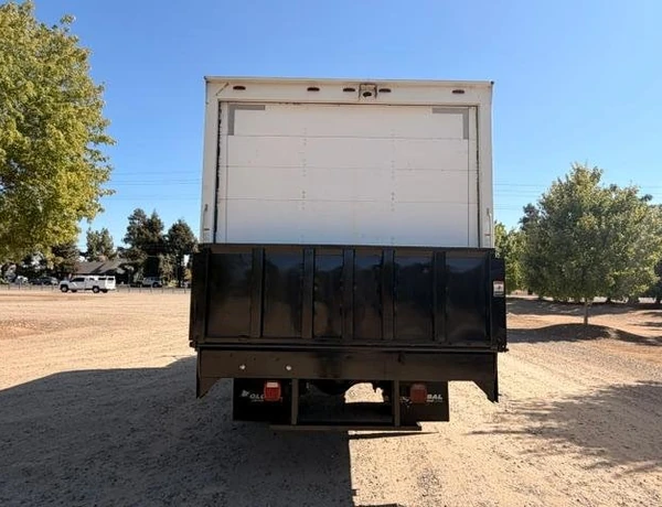 2012-FORD-F650