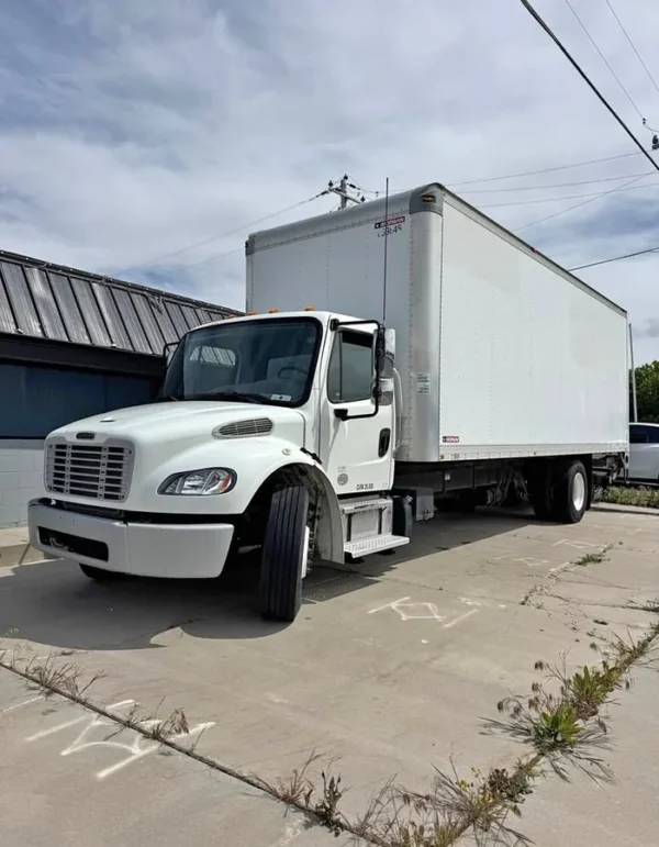 2014-Freightliner-m2-106-plus