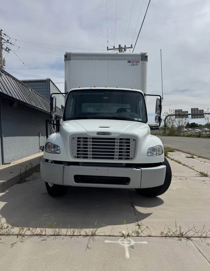 2014-Freightliner-m2-106