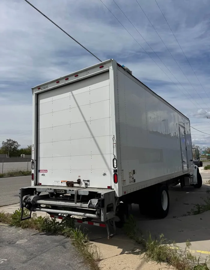 2014-Freightliner-m2