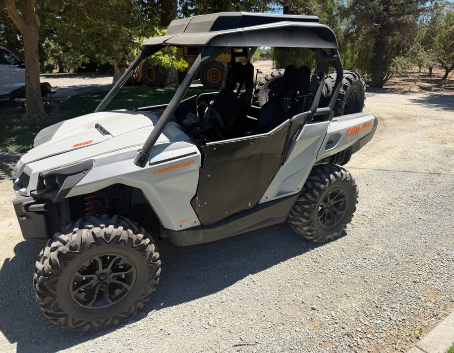 2016-Can-Am-Commander