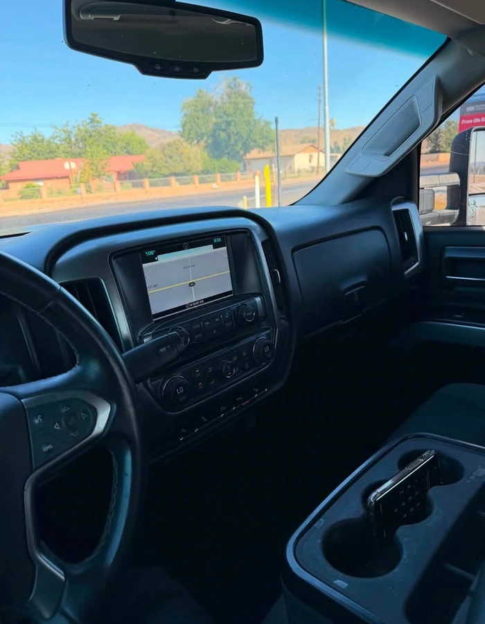 2017-Chevrolet-2500-Regular-cab