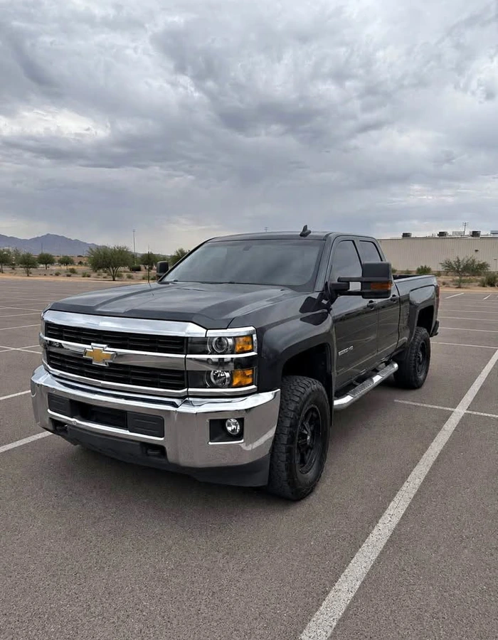 2017-Chevrolet-2500-hd-Regular-cab