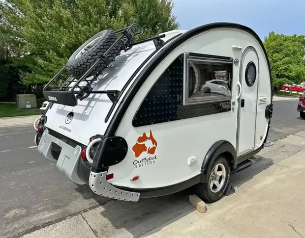2017-nuCamp-RV-little-guy