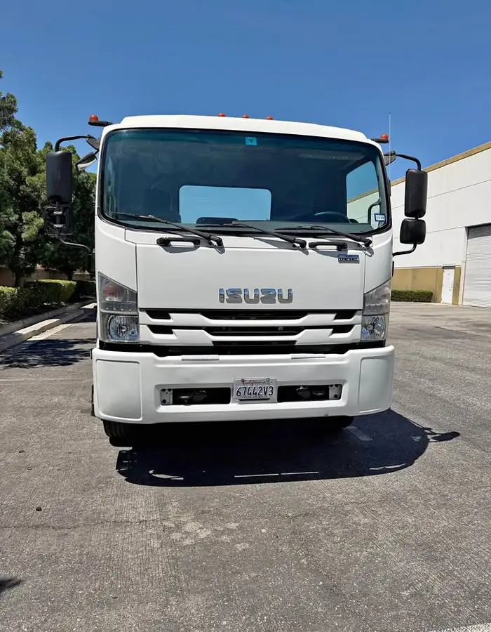 2018-Isuzu-FTR-22