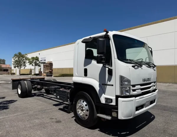 2018-Isuzu-FTR