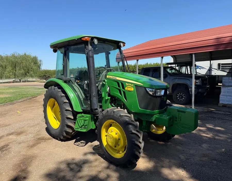 2018-John-Deere-5075E-Tractor