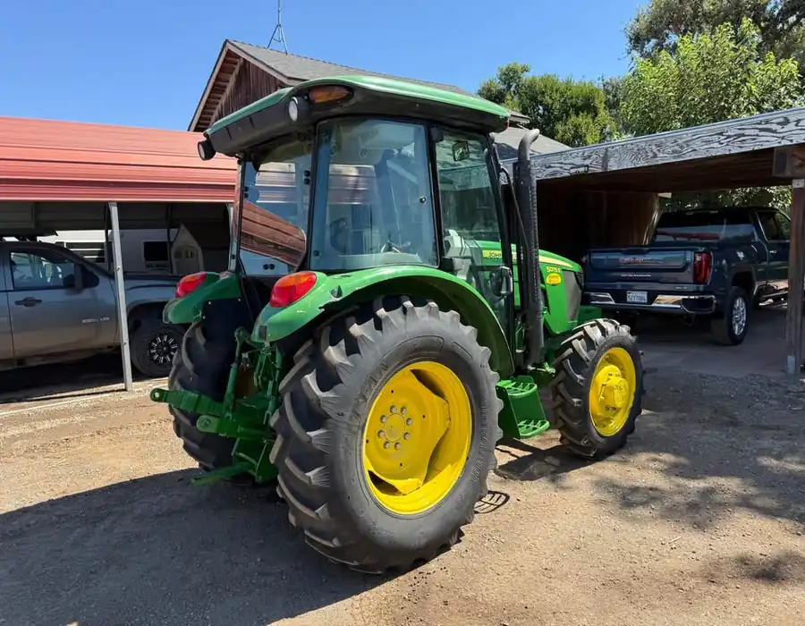 2018-John-Deere-5075E