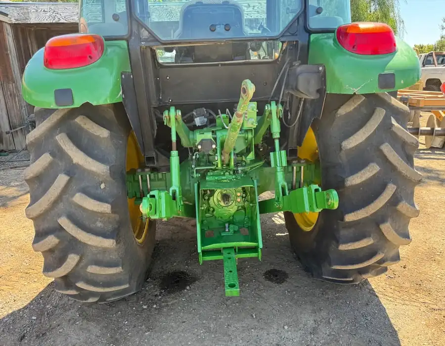 2018-JohnDeere-5075E