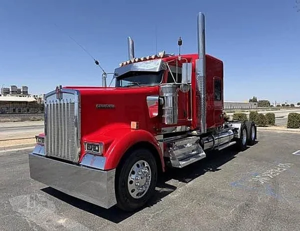 2019-Kenworth-w900