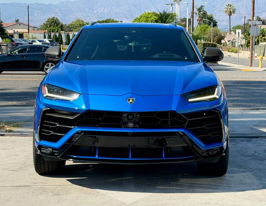2019-Lamborghini-urus-sport