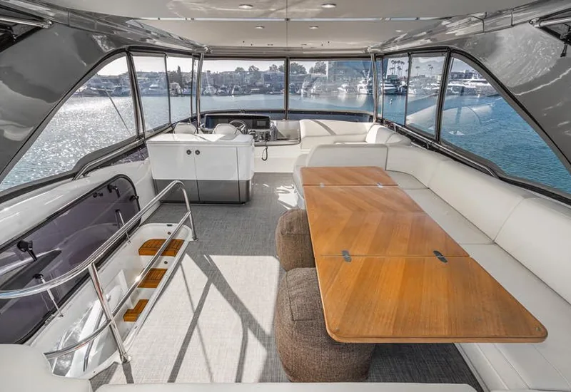 2019-Princess-F55-Flybridge