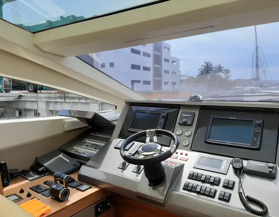 2020-Intermarine-80-final