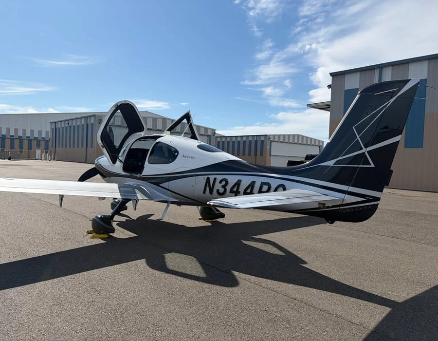 2021-Cirrus-sr22t-g6