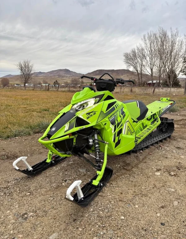 2022-Arctic-Cat-m8000-hardcore-165