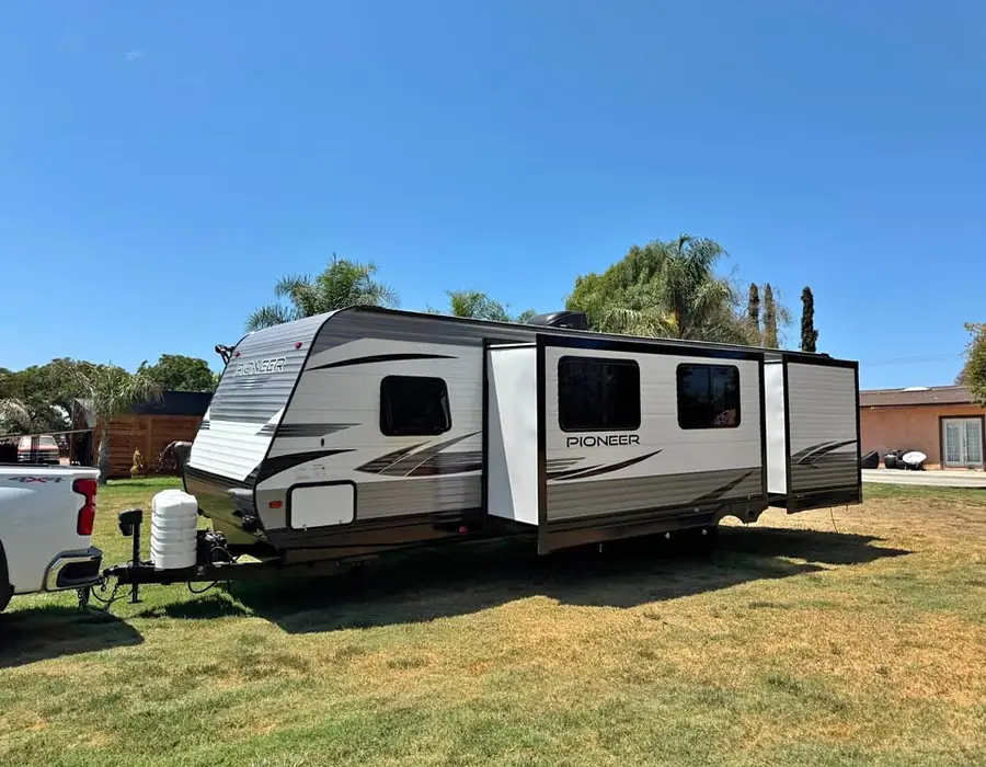 2022-HEARTLAND-pioneer-ds-320