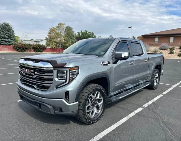 2023-GMC-Sierra-1500-Crew-Cab-SLT