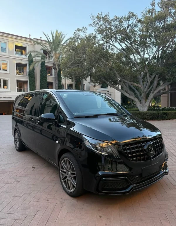 2023-Mercedes-Benz-metris