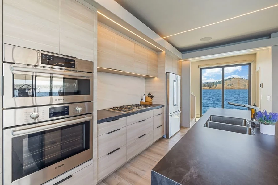 2023-TRC-Custom-floating-houseboat