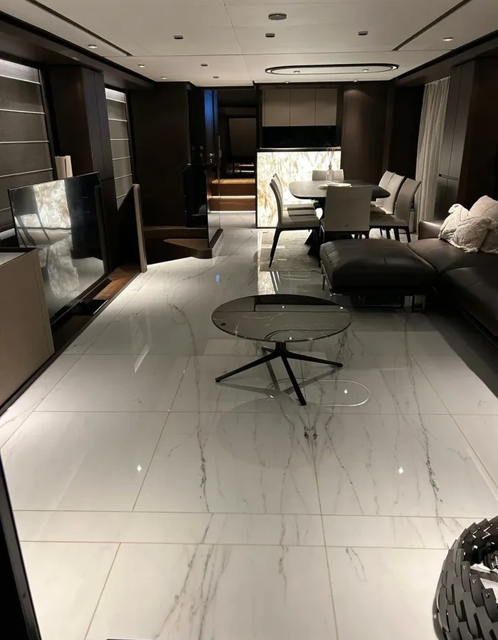 2023Ferretti860