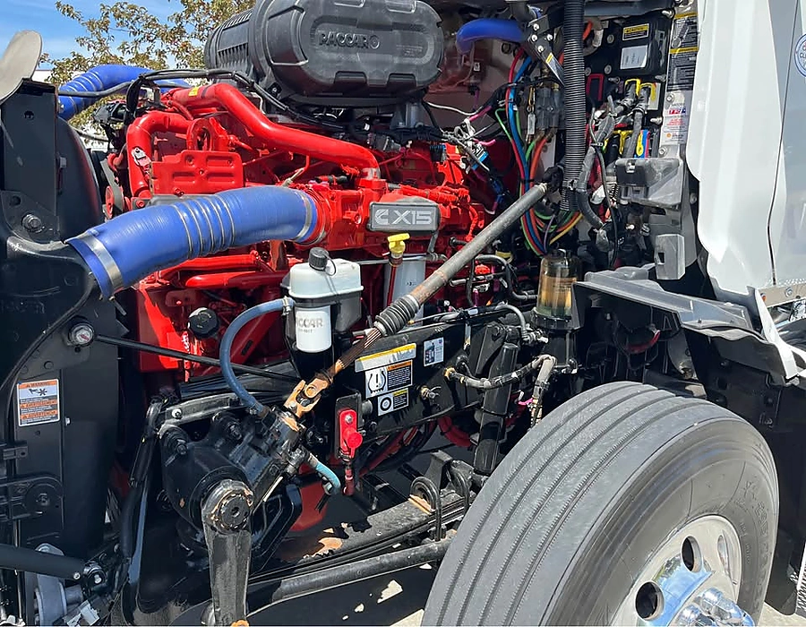 2024-Peterbilt-579-semi-truck