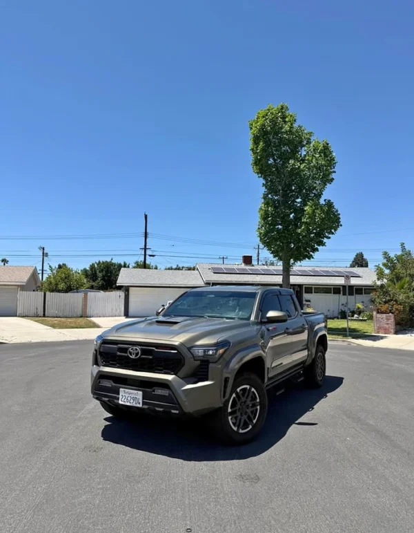 2024-Toyota-Tacoma-TRD