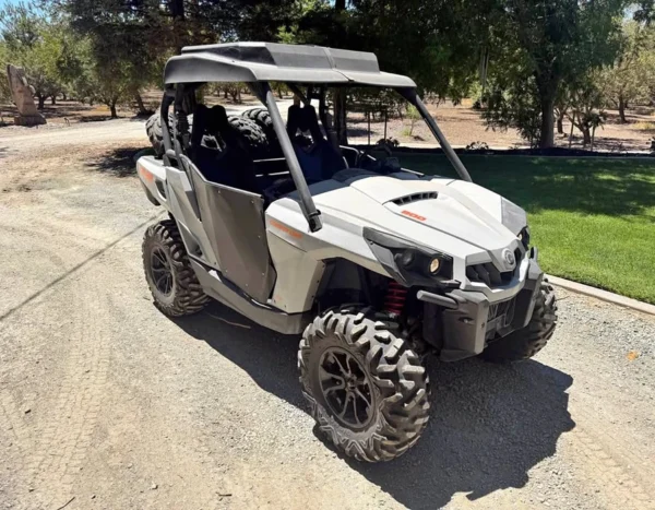 Can-Am-Commander-800