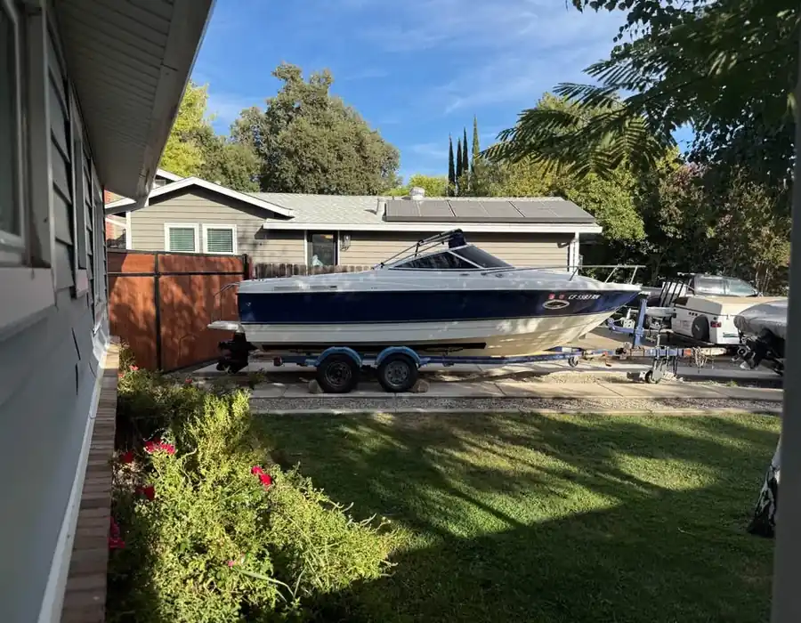 2007-Bayliner-Discovery-210