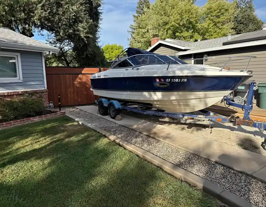 2007-Bayliner-Discovery